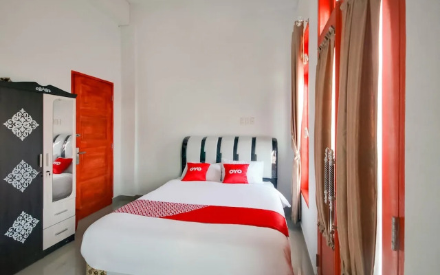 OYO 3844 Shinta Guesthouse