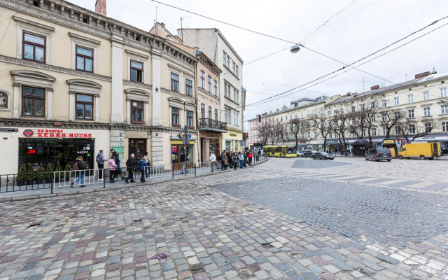 2 Kn. Romana Apartment