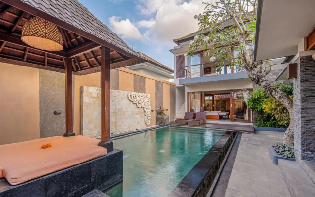 Royal Nyanyi Villa