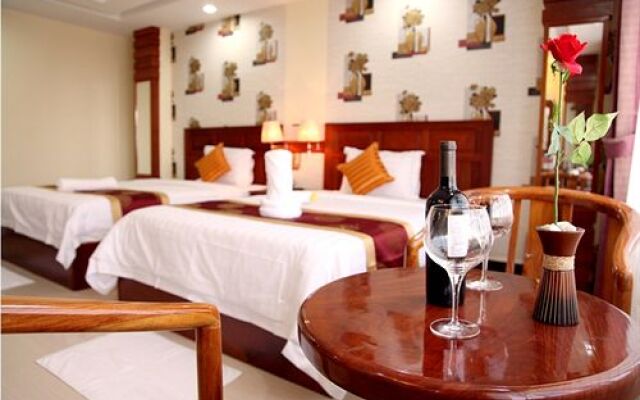 Yolanda Hotel 宝华精品酒店(金边)