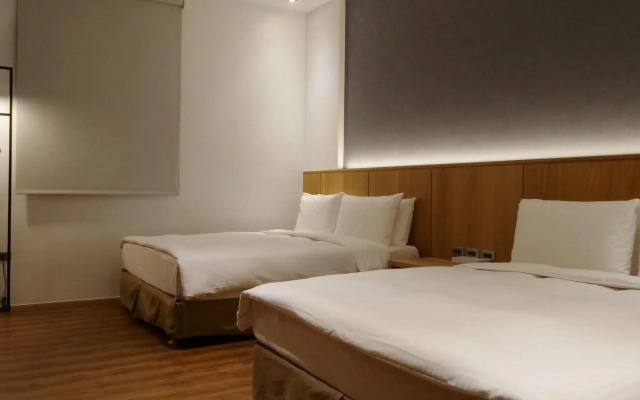 Green Hotel