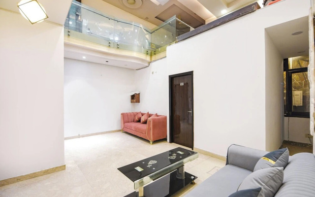 Fabhotel Golden Key Inn