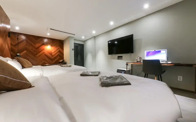 Cheongju Maryjane Hotel