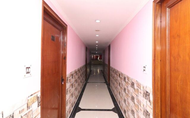 OYO 26906 Hotel Tarang