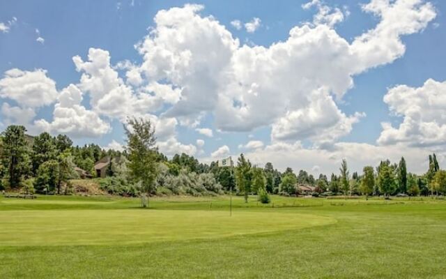 Trendy Country Club Condo