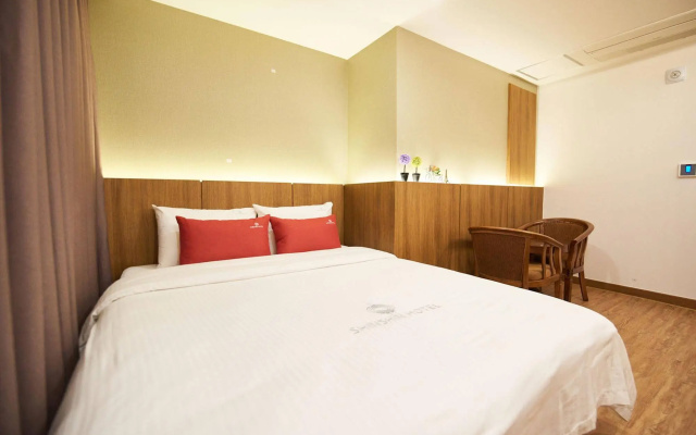 Shin Shin Hotel