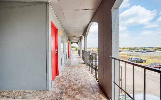 OYO Hotel San Antonio Lackland Air Force Base West