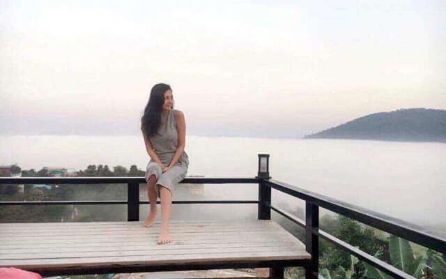 Khao Kho Bay Bay Resort