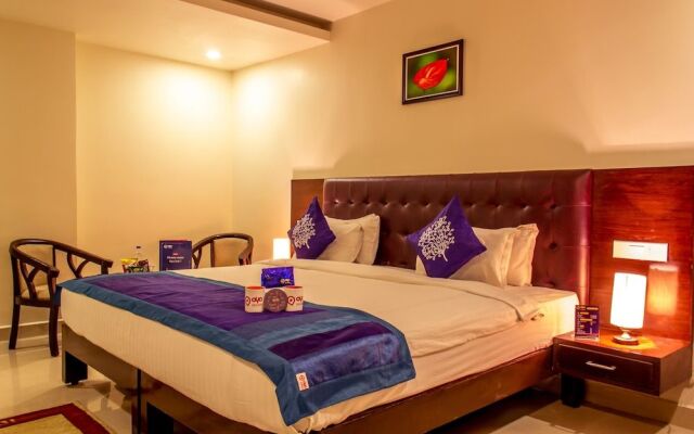 OYO 1302 Hotel Green Apple