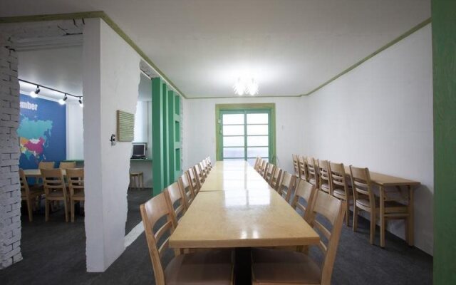 November Guesthouse