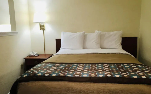 Suite 16 Motel