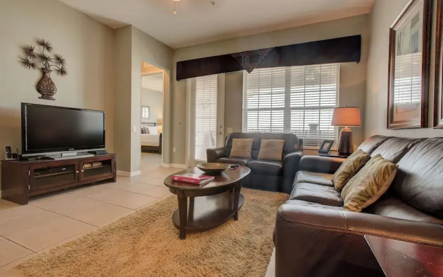 Penthouse w/ Spectacular Lakeview! Near Disney