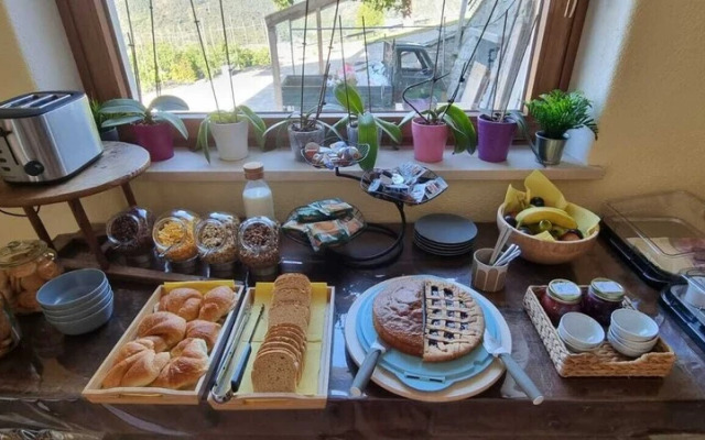 Lo Noyer Et Les Roses