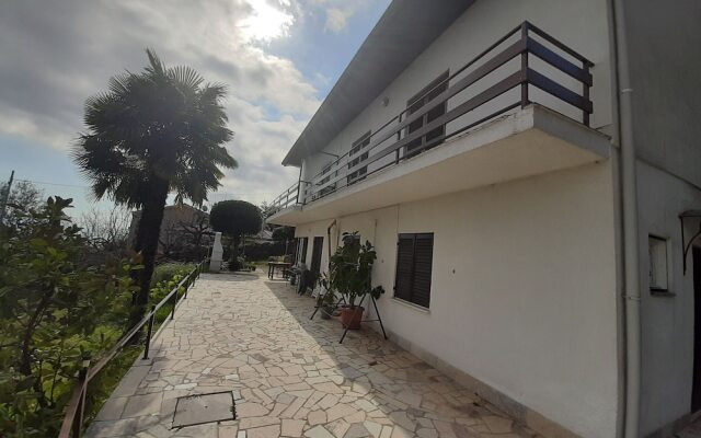 Lovely Apartment in Ičići with Balcony