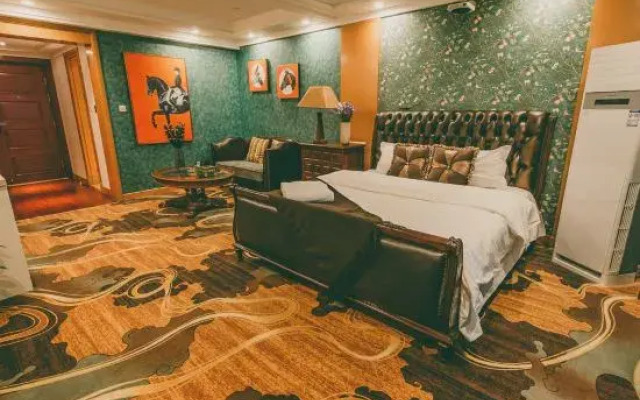 Carlos Service Apartment