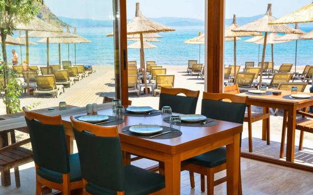 Club Marma Hotel