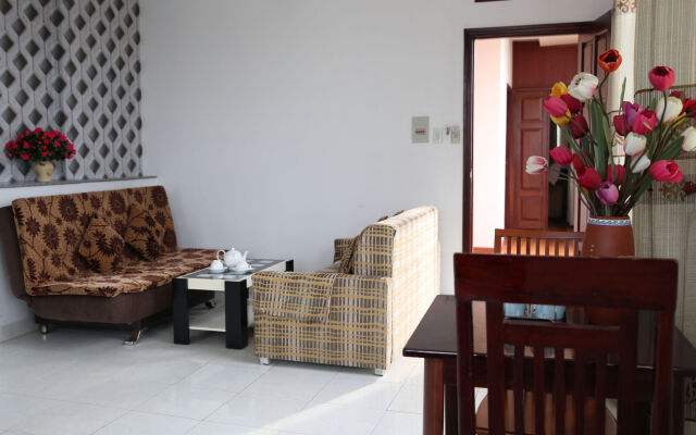 Hoa Phat Hotel & Apartment