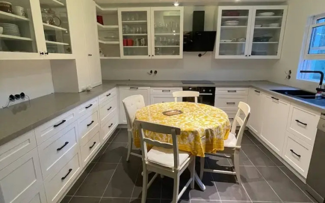 Very Special Villa, 6 and 3 Great For Family Reunions