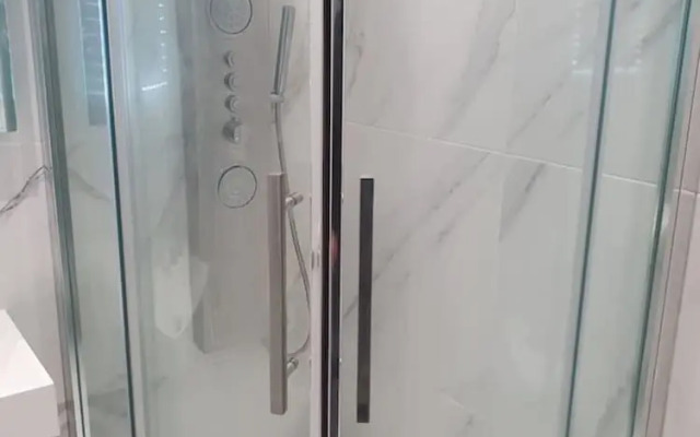 Lux Kings RD City Centre Studio Apartment Reading