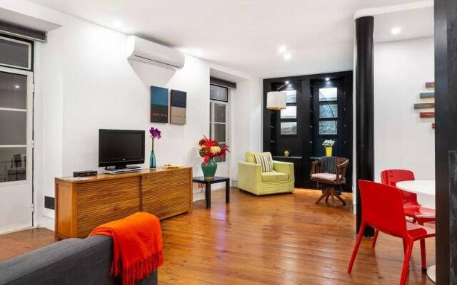 ALTIDO Bold & colourful 1-bed flat at the heart of Chiado, nearby Carmo Convent