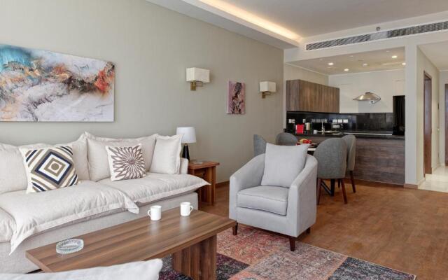 VESTA - Sheikh Zayed Residence