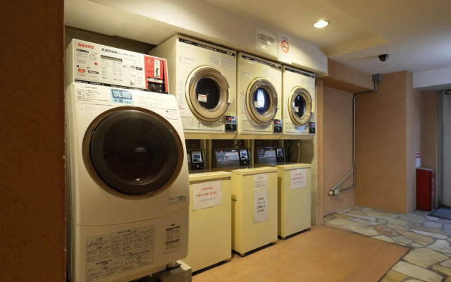 Hotel Shinsaibashi Lions Rock