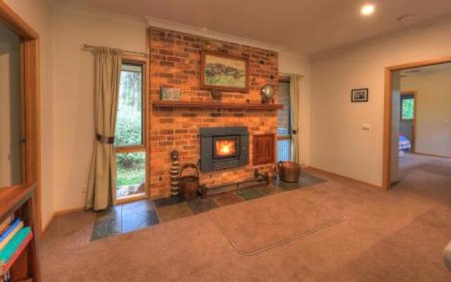 Buffalo River Homestead