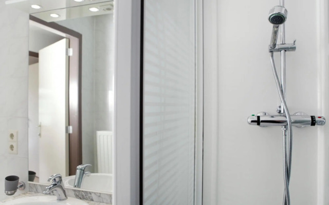 Spacious Farmhouse in Eede with Private Terrace