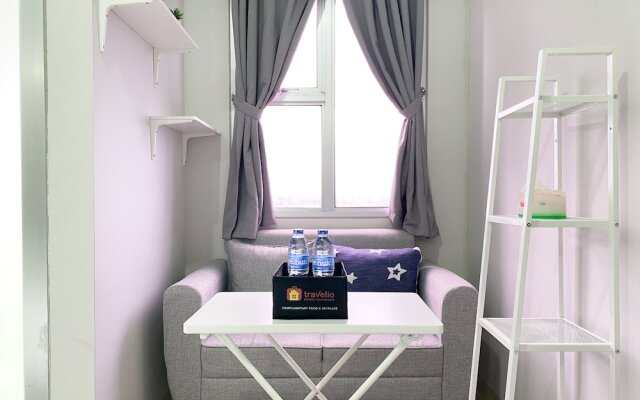 Homey And Warm Studio Transpark Juanda Bekasi Timur Apartment