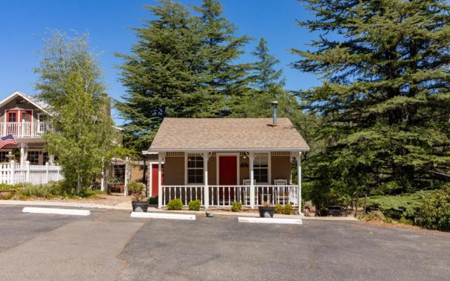 Prescott Pines Inn