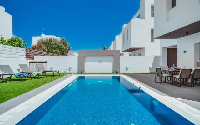 Modern 3 bedroom villa near Nissi Beach!
