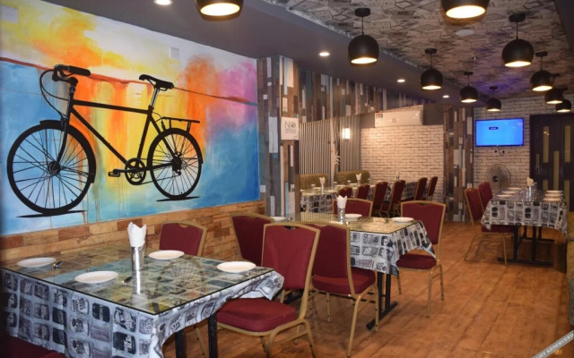 Hotel Trimurti Heights