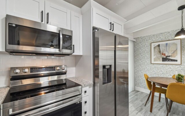 Coastal Bliss 3BR Gem Near MacDill AFB