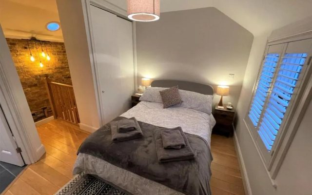 Peaceful Cottage for Two in Horsham - фото 4