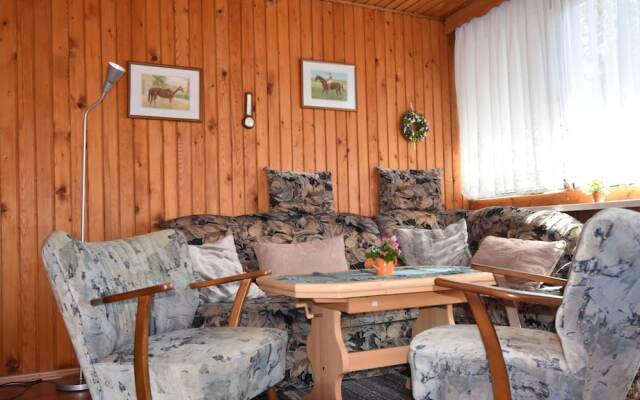 Restful Bungalow in Kühlungsborn near Beach