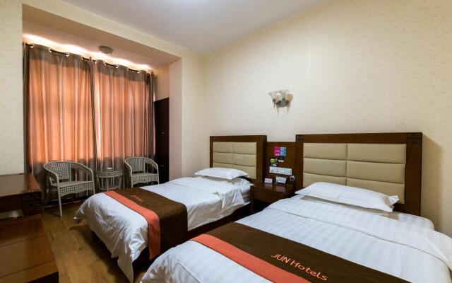 Jun Hotel Hebei Cangzhou Hejian City Shijing Dong Road