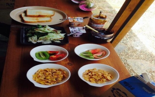 Jeonju Golmokgil Guesthouse