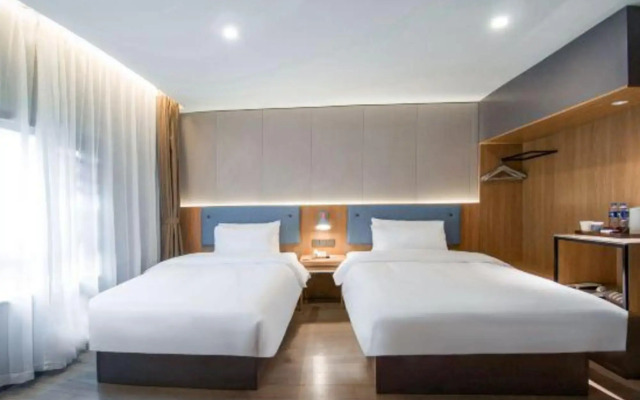 Homeinn · neo (Wuhan Optics Valley Software Park Road)
