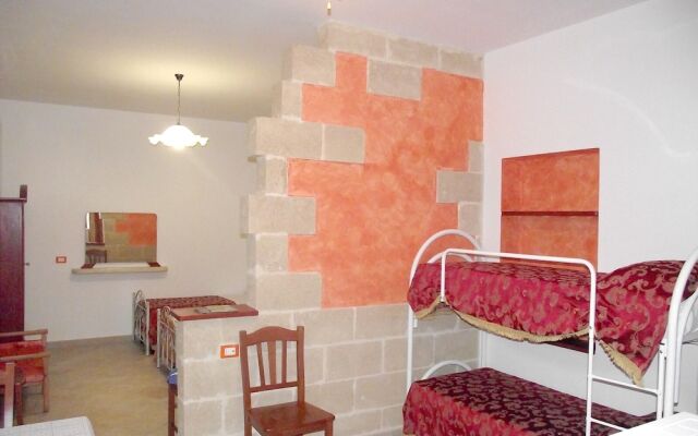 Studio in Nociglia, With Enclosed Garden and Wifi - 20 km From the Bea