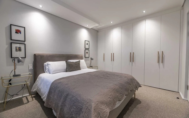 303 The Cosmopolitan Luxury at its best