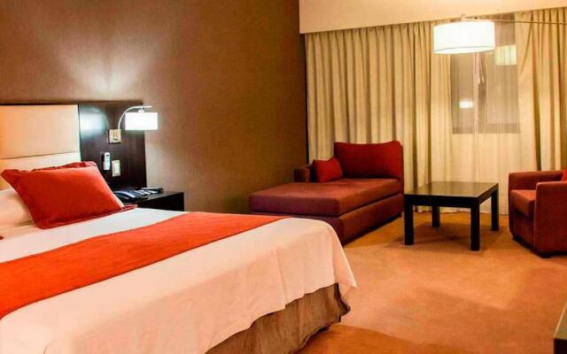 Howard Johnson Hotel & Casino