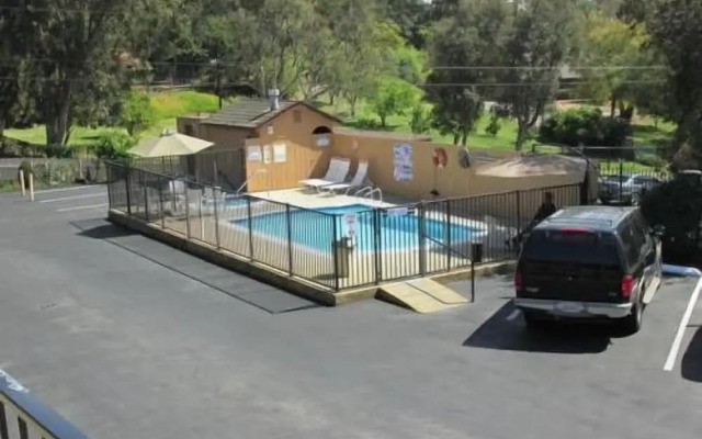 Escondido Lodge
