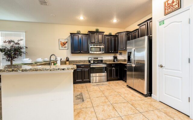 1440cg 7 Bedroom Home