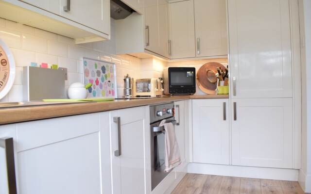 Beautiful 3 Bedroom Home in Parsons Green