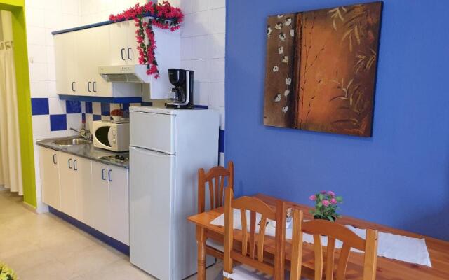 Apartamentos Dana Sol