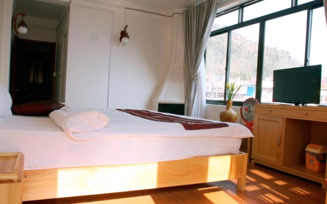 Mountain View Hotel - Hostel