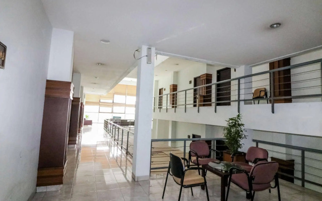 NIDA Rooms Colombo Komplek Karang Marang