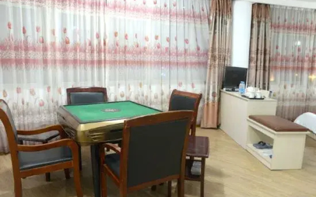 Yisu Qingju Hotel (Yuyao Yintai City Branch)