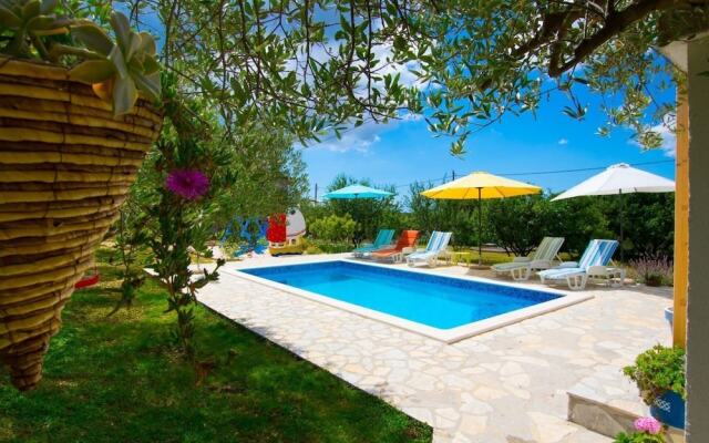 Remarkable 5-bed Villa in Labin