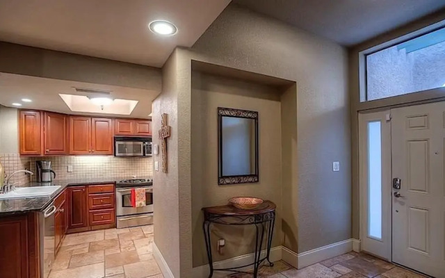 Continental Gardens By Signature Vacation Rentals